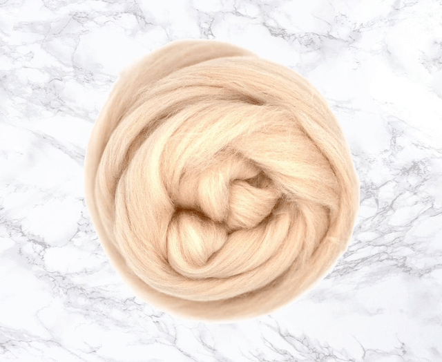 Eggshell 23 mic merino top 