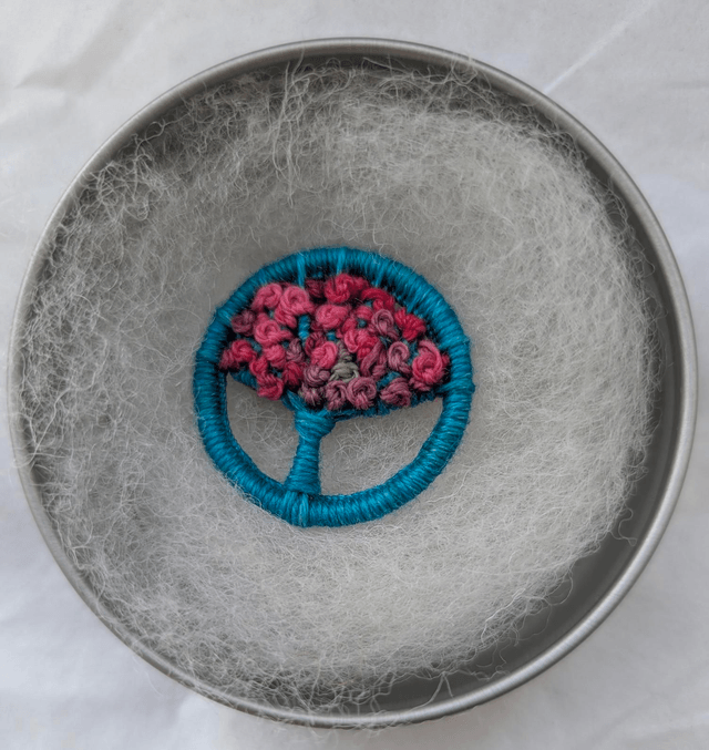 Dorset Button Brooch russet. 