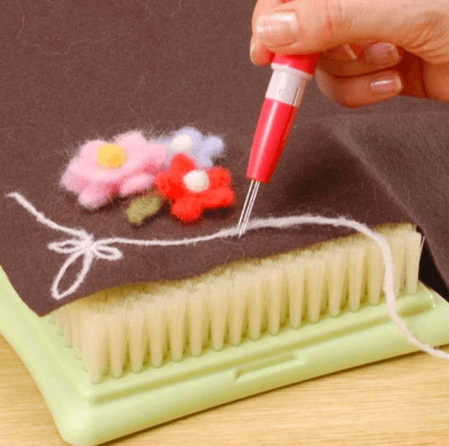 Clover Needle Felting Tool