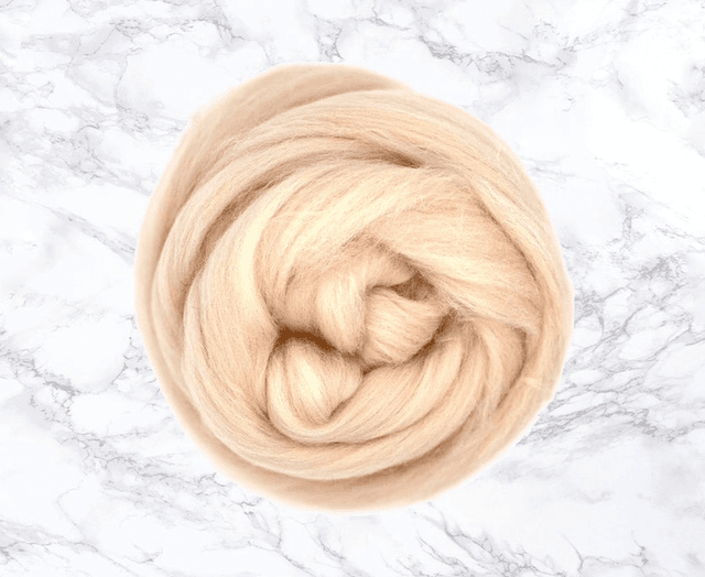 Eggshell 23 mic merino top 